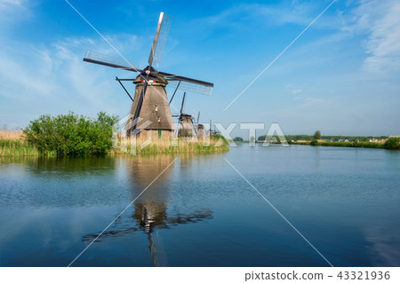 Windmills at Kinderdijk in Holland. Netherlands Windmills at Kinderdijk in Holland. Netherlands 43321936