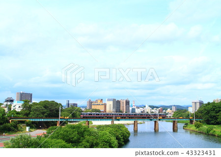 Meitetsu火車在岡崎市運行 Meitetsu火車在岡崎市運行 43323431