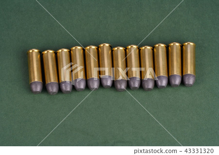 The Wild West period Revolver cartridges   43331320