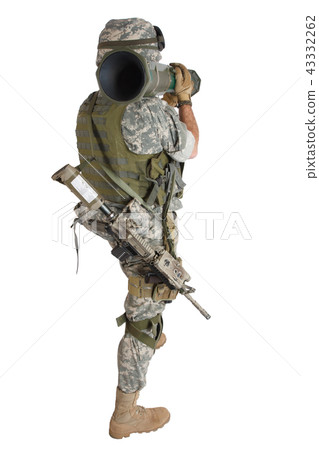 US ARMY soldier with AT4 rocket launcher US ARMY soldier with AT4 rocket launcher 43332262