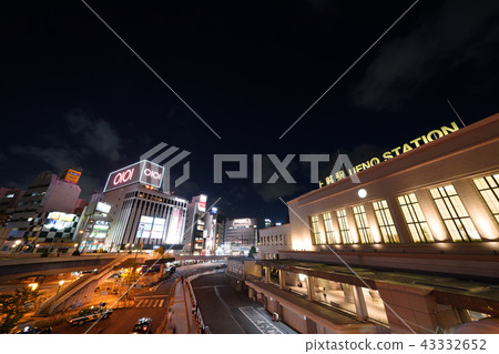 東京都市風景,日本上野站和都市風景(夜景) 東京都市風景,日本上野站和都市風景(夜景) 43332652
