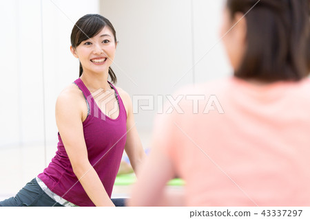 瑜伽課瑜伽課堂 瑜伽課瑜伽課堂 43337297