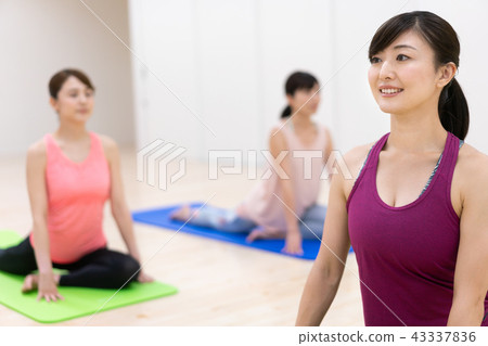 瑜伽課瑜伽課堂 瑜伽課瑜伽課堂 43337836