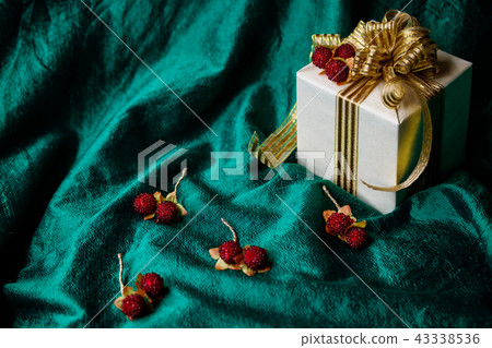 Gold ribbon gift 43338536