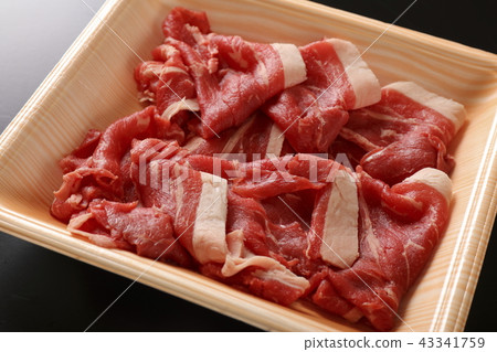 國產牛肉（切塊） 43341759