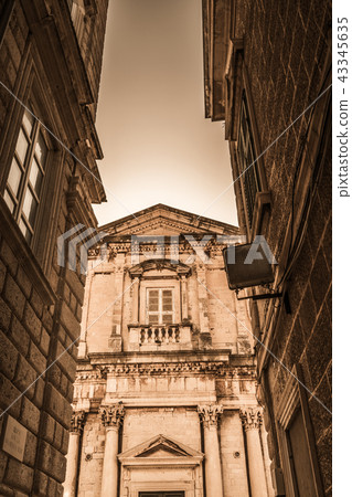 Facade of old historical building in Dubrovnik Facade of old historical building in Dubrovnik 43345635