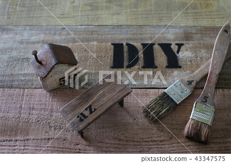 DIY image stencil plate 43347575