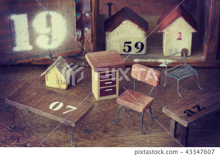 DIY image stencil plate 43347607