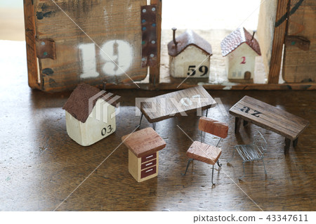 DIY image stencil plate 43347611