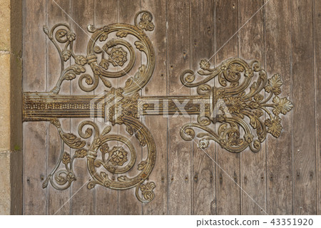 Hinge Door Church Perrecy-les-Forges 43351920