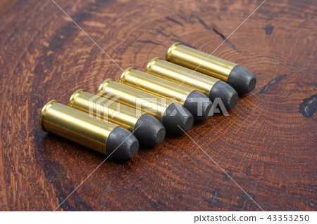 The .45 Revolver cartridges Wild West period The .45 Revolver cartridges Wild West period 43353250