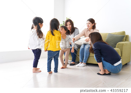 Mother and children, friends Mother and children, friends 43359217
