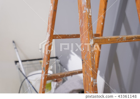 Interior construction 43361148