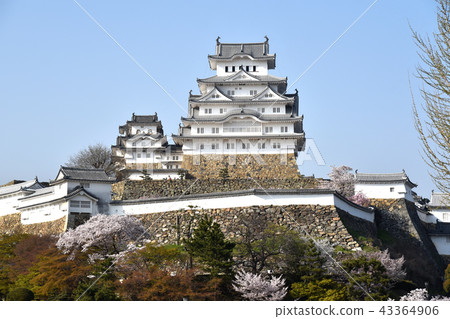 Himeji Castle The existing tower seen from Sannomaru 43364906