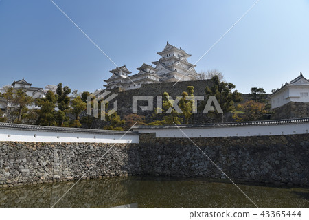 從Ninomaru看到的姬路城堡現存的Tenshu 43365444