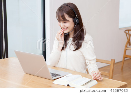 young woman young woman 43367083