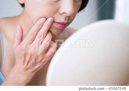 Skin care self care mouth 43367249