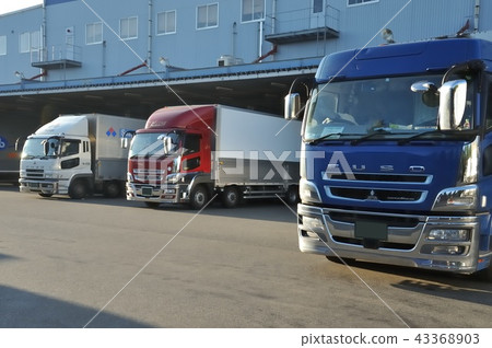 物流倉庫和貨運軌道 43368903