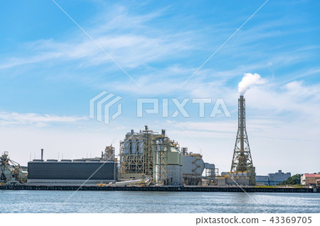 Coastal coal-fired power plant 43369705