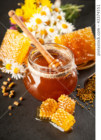Honey jar and dipper Honey jar and dipper 43374551