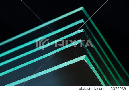 Sheets of Factory manufacturing tempered clear float glass panels cut to size 43376089