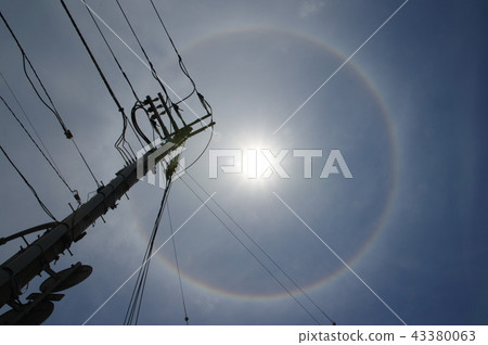 太陽光環 43380063