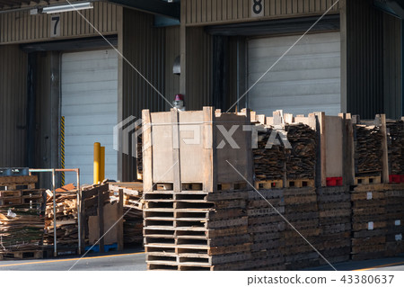 倉庫 43380637