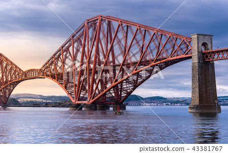The Forth bridge Edinburgh 43381767