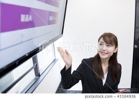 Business People Women Meeting Business People Women Meeting 43384936