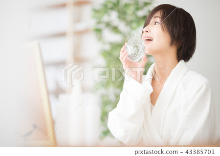 Hydration, Women, Bathrobes 43385701