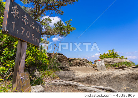 Akaishi Mountains, Higashi Akaishi Mountain Peak (Beshikoyama, Niihama City, Ehime Prefecture) *Photo location in comment section 43385909