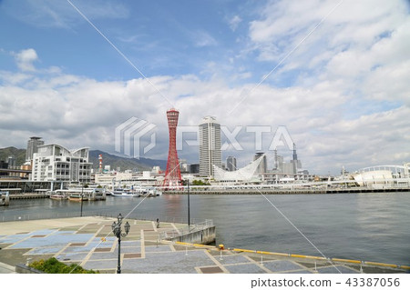 Kobe port of fine weather 43387056
