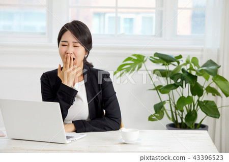 20s, 30s business woman working in the office, work, job, 43396523