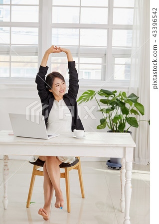 20s, 30s business woman working in the office, work, job, 20s, 30s business woman working in the office, work, job, 43396542