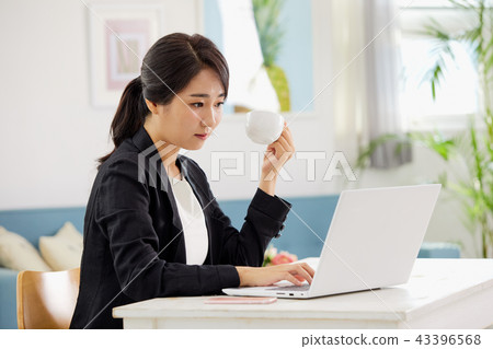 20s, 30s business woman working in the office, work, job, 20s, 30s business woman working in the office, work, job, 43396568
