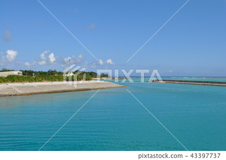 進入港口之前 43397737