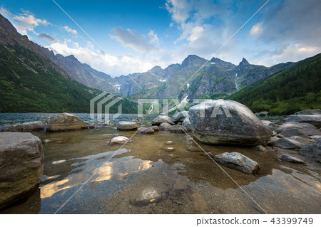 Eye of the Sea lake in Tatra mountains 43399749