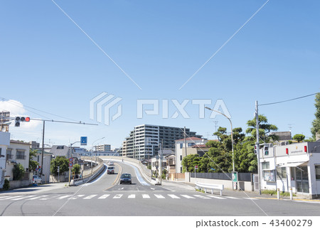 通往平交路口的交叉口的風景(東京都葛飾區) 通往平交路口的交叉口的風景(東京都葛飾區) 43400279