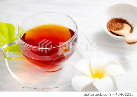 Non-caffeine and decaffeinated rooibos tea. Organic and beauty benefits. 43408233