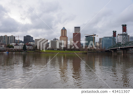 Portland, USA and Hawthorne Bridge Portland, USA and Hawthorne Bridge 43411307