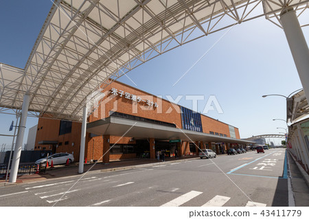 Yonago Airport-A common airfield where civilian aircraft use the runways of the Air Self Defense Force Miho Base- Yonago Airport-A common airfield where civilian aircraft use the runways of the Air Self Defense Force Miho Base- 43411779