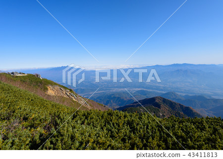 View of Yamanashi Ogasazawa townscape and Yatsugatake mountain range from Southern Alps Tsubakisansan View of Yamanashi Ogasazawa townscape and Yatsugatake mountain range from Southern Alps Tsubakisansan 43411813