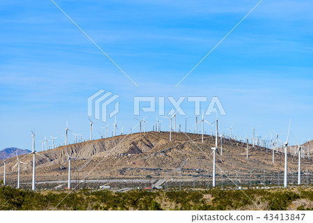 風力發電的風力渦輪機在美國 風力發電的風力渦輪機在美國 43413847