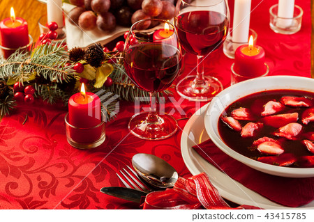Christmas red borscht with meat filled dumplings Christmas red borscht with meat filled dumplings 43415785