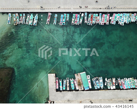 Empty port 43416145