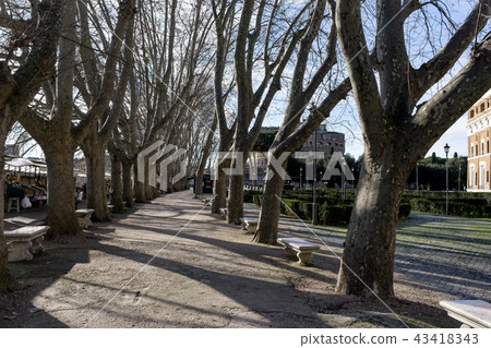 Small market and park near Castle Sant Angelo Small market and park near Castle Sant Angelo 43418343