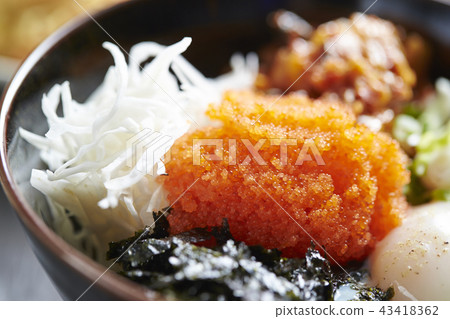 Korean food Bibimbap 43418362