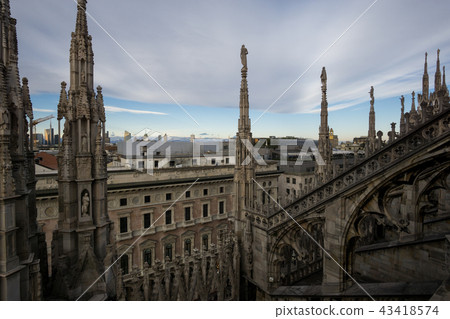 Milan Duomo rooftop Milan Duomo rooftop 43418574