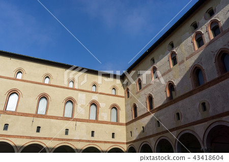 Castle Sforzesco courtyard 43418604