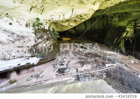 Excavation work within Great Caves at Niah  43419359